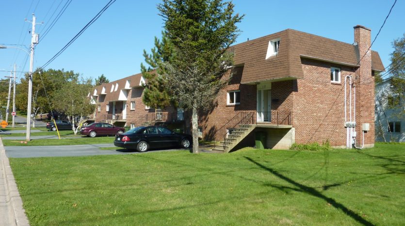 28-38 Lyons Avenue Townhouse (Olympus Properties)