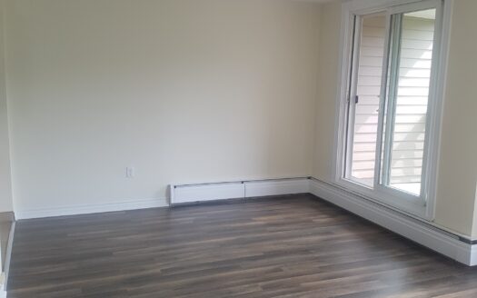 55 Gristmill Court – Unit 210 – 2 Bedroom – $1995 – Available NOW!