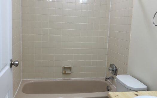 251 Windmill Road – Unit 541 – 1 Bedroom Unit – Available April 1st 2026 – $1595.00