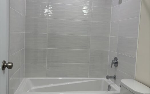 249 Windmill Road – Unit 413 – 1 Bedroom Apartment – $1595.00 – Available March 1st