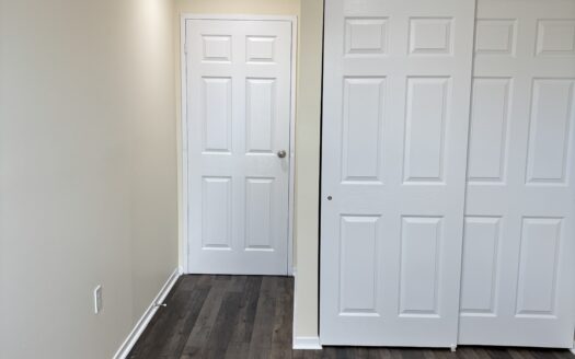 249 Windmill Road – Unit 424 – 1 Bedroom Apartment – $1595.00 – Available January 1st