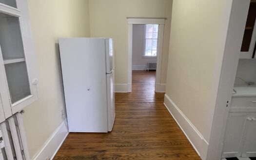 1152 South Park Street | Unit 1 | 1 Bedroom | Near Dalhousie | $1595.00 | Available March 1st