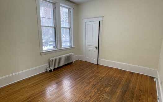 1152 South Park Street | Unit 1 | 1 Bedroom | Near Dalhousie | $1595.00 | Available March 1st