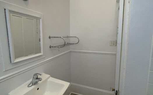 1152 South Park Street | Unit 1 | 1 Bedroom | Near Dalhousie | $1595.00 | Available March 1st