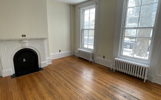 1152 South Park Street | Unit 1 | 1 Bedroom | Near Dalhousie | $1595.00 | Available March 1st
