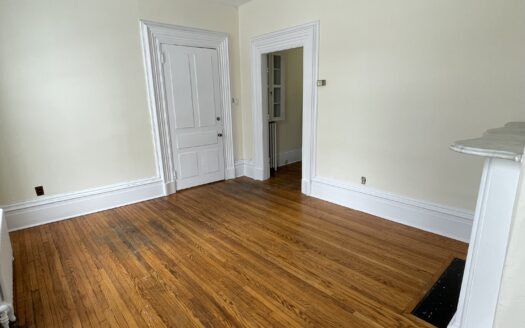 1152 South Park Street | Unit 1 | 1 Bedroom | Near Dalhousie | $1595.00 | Available March 1st