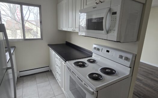 223 Windmill Road | Waterfront 2-Bedroom Apartment | Unit 401 | $1,750/Month – Available May 1st, 2026