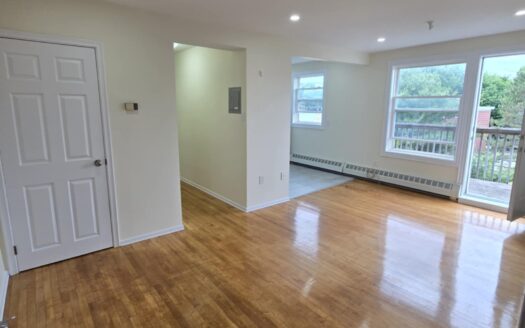 92 Evans Avenue (near Main & Titus) | 1-Bedroom with Balcony | Unit 13 | $1,595/Month – Available August 1st, 2026