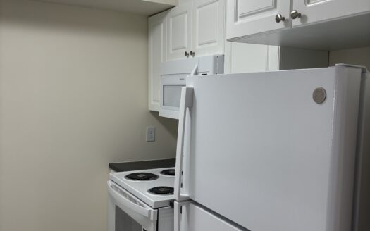 249 Windmill Road | Renovated Waterfront 1-Bedroom | Unit 520 | $1,595/Month – Available July 1st, 2026