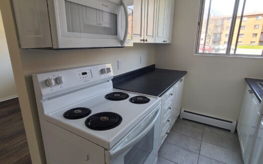 223 Windmill Road Dartmouth | Waterfront 1-Bedrooms | Openings for September 1st $1,550/Month – Premium Scenic Living