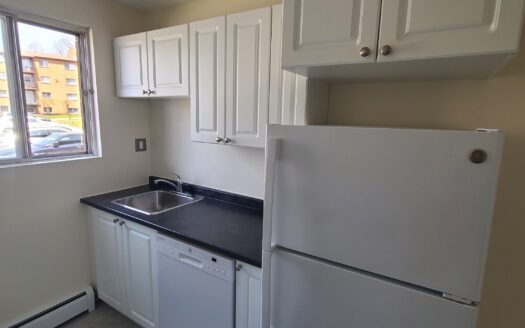 223 Windmill Road Dartmouth | Waterfront 1-Bedrooms | Openings for September 1st $1,550/Month – Premium Scenic Living