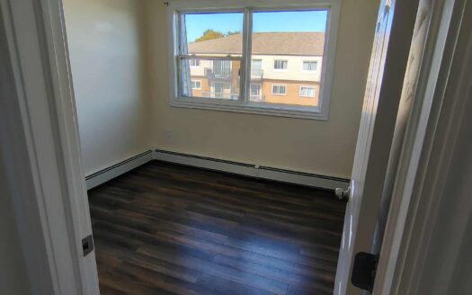 7 Mandaville Court | Beautiful & Spacious 2-Bedroom Apartment | Unit 8 $1,812.95/Month β Available June 15th or July 1st, 2026