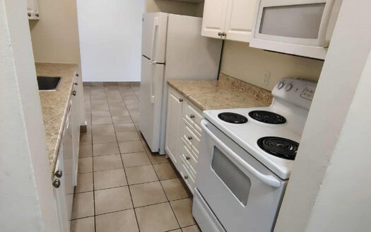 7 Mandaville Court | Beautiful & Spacious 2-Bedroom Apartment | Unit 8 $1,812.95/Month β Available June 15th or July 1st, 2026