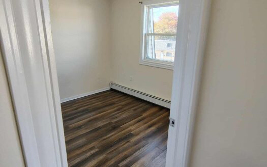 7 Mandaville Court | Beautiful & Spacious 2-Bedroom Apartment | Unit 8 $1,812.95/Month β Available June 15th or July 1st, 2026