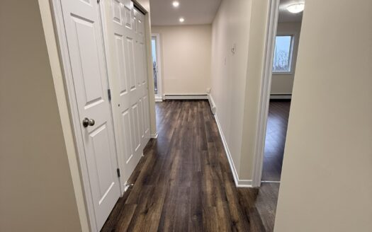 7 Mandaville Court | Beautiful & Spacious 1-Bedroom Apartment | Unit 6 | $1,595/Month – Available September 3rd, 2026