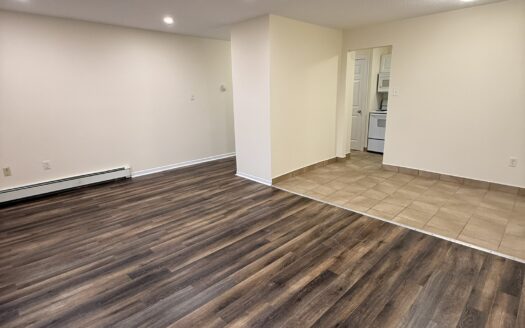 7 Mandaville Court | Beautiful & Spacious 1-Bedroom Apartment | Unit 6 | $1,595/Month – Available September 3rd, 2026