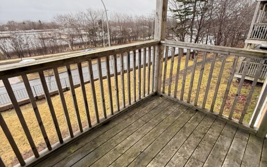 7 Mandaville Court | Beautiful & Spacious 1-Bedroom Apartment | Unit 6 | $1,595/Month – Available September 3rd, 2026