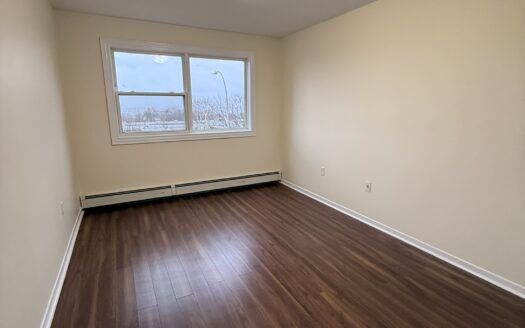 7 Mandaville Court | Beautiful & Spacious 1-Bedroom Apartment | Unit 6 | $1,595/Month – Available September 3rd, 2026