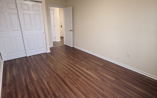 7 Mandaville Court | Beautiful & Spacious 1-Bedroom Apartment | Unit 6 | $1,595/Month – Available September 3rd, 2026