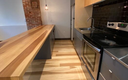 Modern 1-Bedroom Flat in the Historic North End | $2,095/Month – Available August 7th, 2026