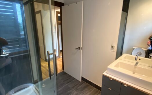 Modern 1-Bedroom Flat in the Historic North End | $2,095/Month – Available August 7th, 2026