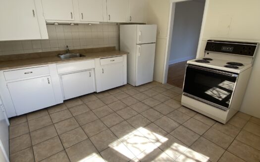 11–13 Fenwood Road | Newly Renovated 2-Bedroom Flat | Unit 3 $1,895/Month – Available September 1st, 2026