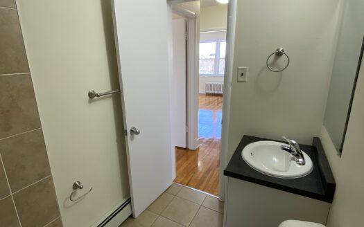 11–13 Fenwood Road | Newly Renovated 2-Bedroom Flat | Unit 3 $1,895/Month – Available September 1st, 2026