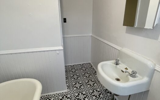 1150 South Park Street near Dalhousie and Saint Mary’s University (SMU) | Classic 2-Bedroom in Victorian-Style Property | Unit 3 $1,995/Month – Available October 1st, 2026