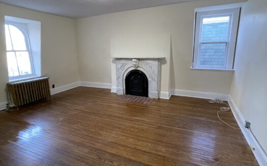 1150 South Park Street near Dalhousie and Saint Mary’s University (SMU) | Classic 2-Bedroom in Victorian-Style Property | Unit 3 $1,995/Month – Available October 1st, 2026