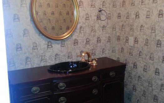 Classic 2-Bedroom Top Floor Flat | Unit 1168 C $2,195/Month – Available September 5th, 2026