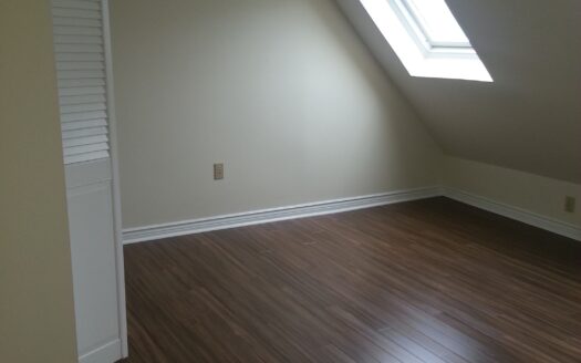 Classic 2-Bedroom Top Floor Flat | Unit 1168 C $2,195/Month – Available September 5th, 2026