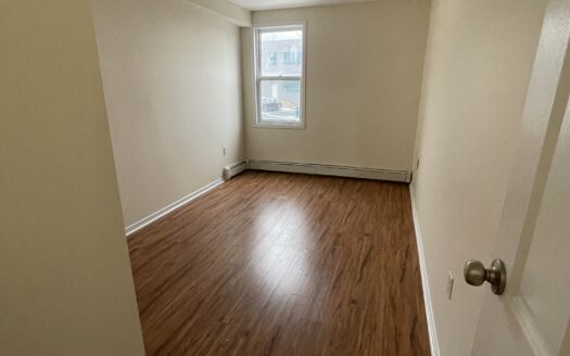 ✨ Fully Renovated Waterfront 1-Bedroom | Unit 212 $1,595/Month – Available September 1st, 2026