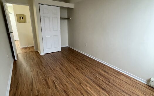 ✨ Fully Renovated Waterfront 1-Bedroom | Unit 212 $1,595/Month – Available September 1st, 2026