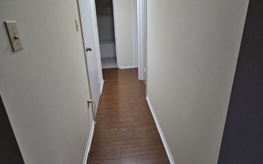 68 Elm Street, Bridgewater | Updated 2-Bedroom with Renovated Kitchen | Unit 13 $1,595/Month – Available October 1st, 2026