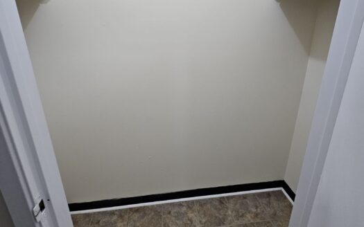 68 Elm Street, Bridgewater | Updated 2-Bedroom with Renovated Kitchen | Unit 13 $1,595/Month – Available October 1st, 2026