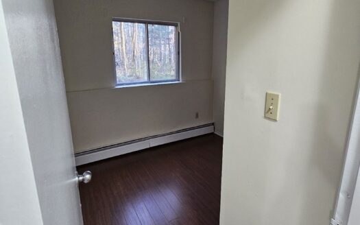 68 Elm Street, Bridgewater | Updated 2-Bedroom with Renovated Kitchen | Unit 13 $1,595/Month – Available October 1st, 2026