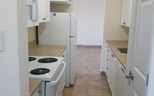 7 Mandaville Court | Beautiful & Spacious 2-Bedroom Apartment | Unit 12 $1,795/Month – Available November 3rd, 2026