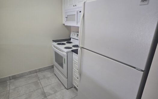 Renovated Waterfront 1-Bedroom | Harbourshore Apartments (Unit 341) $1,595/Month – Available December 1st, 2026| $1595.00 | Available May & July