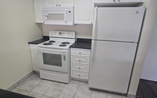 Renovated Waterfront 1-Bedroom | Harbourshore Apartments (Unit 341) $1,595/Month – Available December 1st, 2026| $1595.00 | Available May & July