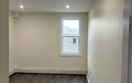 249 Windmill Road | Waterfront 2-Bedroom | Harbourshore Apartments (Unit 416) $1,795/Month – Available December 3rd, 2026