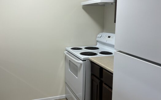 249 Windmill Road | Waterfront 2-Bedroom | Harbourshore Apartments (Unit 416) $1,795/Month – Available December 3rd, 2026