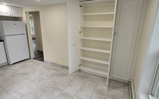 Bright 1-Bedroom Main Level Flat | 11 Shore Avenue (Unit B) $1,795/Month – Available NOW or October 1st, 2026