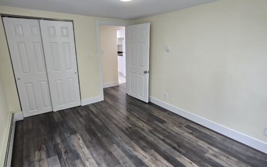 Bright 1-Bedroom Main Level Flat | 11 Shore Avenue (Unit B) $1,795/Month – Available NOW or October 1st, 2026