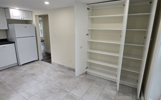 Bright 1-Bedroom Main Level Flat | 11 Shore Avenue (Unit B) $1,795/Month – Available NOW or October 1st, 2026