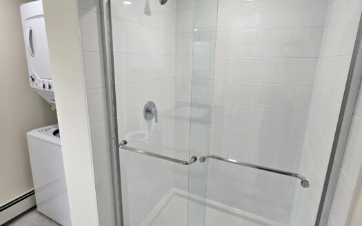 Bright 1-Bedroom Main Level Flat | 11 Shore Avenue (Unit B) $1,795/Month – Available NOW or October 1st, 2026