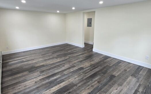 Bright 1-Bedroom Main Level Flat | 11 Shore Avenue (Unit B) $1,795/Month – Available NOW or October 1st, 2026