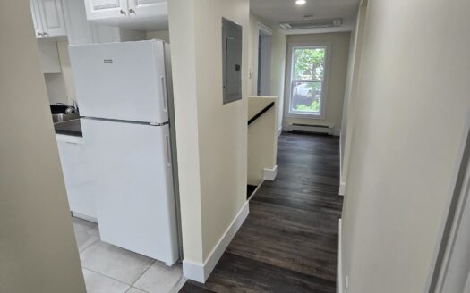 Bright 1-Bedroom Main Level Flat | 11 Shore Avenue (Unit B) $1,795/Month – Available NOW or October 1st, 2026