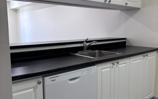 249 Windmill Road | Waterfront 2-Bedroom | Harbourshore Apartments (Unit 448) $1,795/Month – Available December 15th, 2026