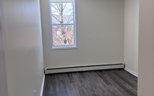 249 Windmill Road | Waterfront 2-Bedroom | Harbourshore Apartments (Unit 448) $1,795/Month – Available December 15th, 2026