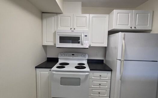 249 Windmill Road | Waterfront 2-Bedroom | Harbourshore Apartments (Unit 448) $1,795/Month – Available December 15th, 2026